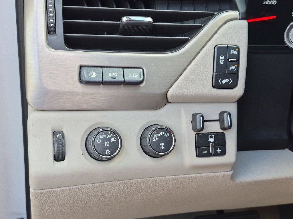 Used 2018 White GMC Denali image 19