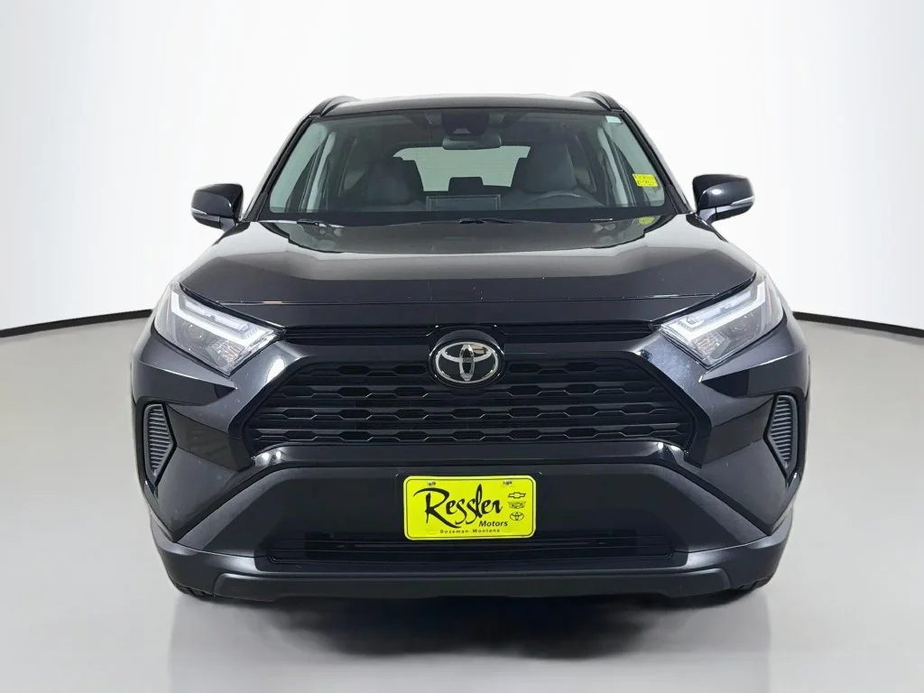Used 2025 Black Toyota XLE image 2