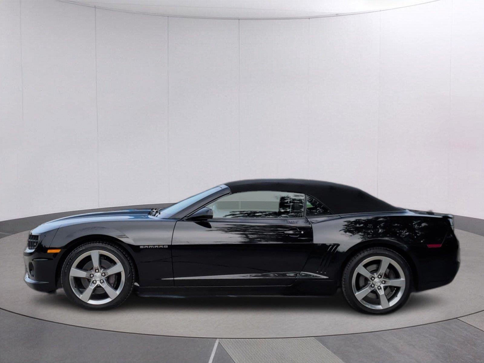 Used 2011 Black Chevrolet 2SS image 2