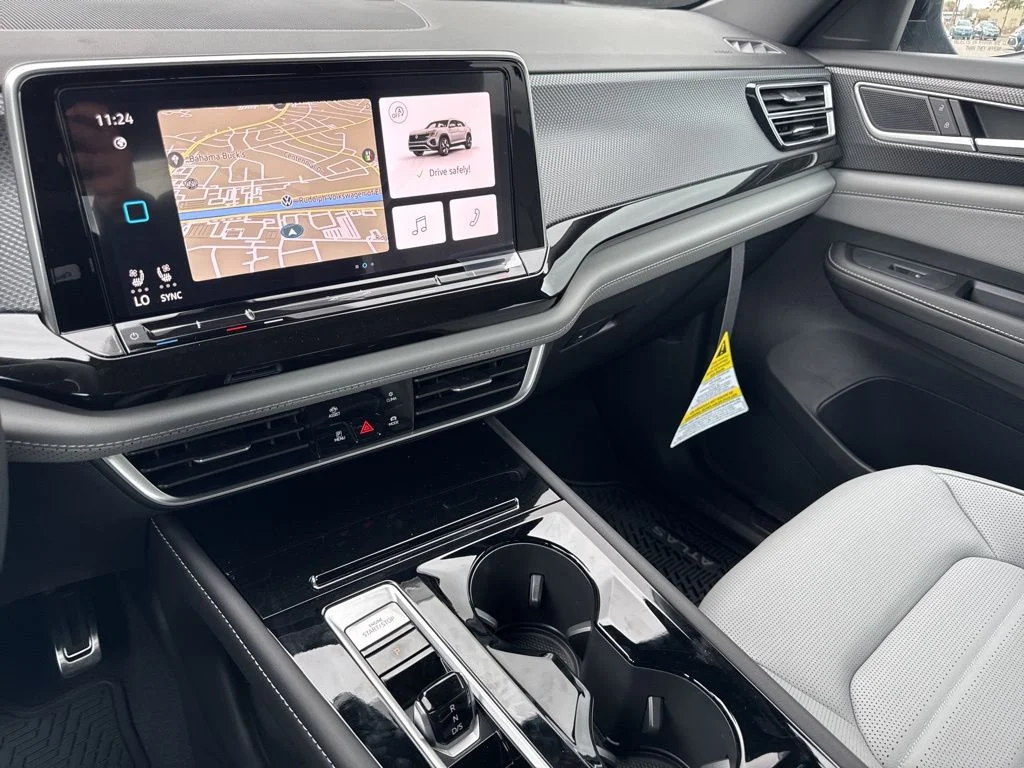 2026 Volkswagen Atlas Cross Sport SEL R-LINE - Photo 23