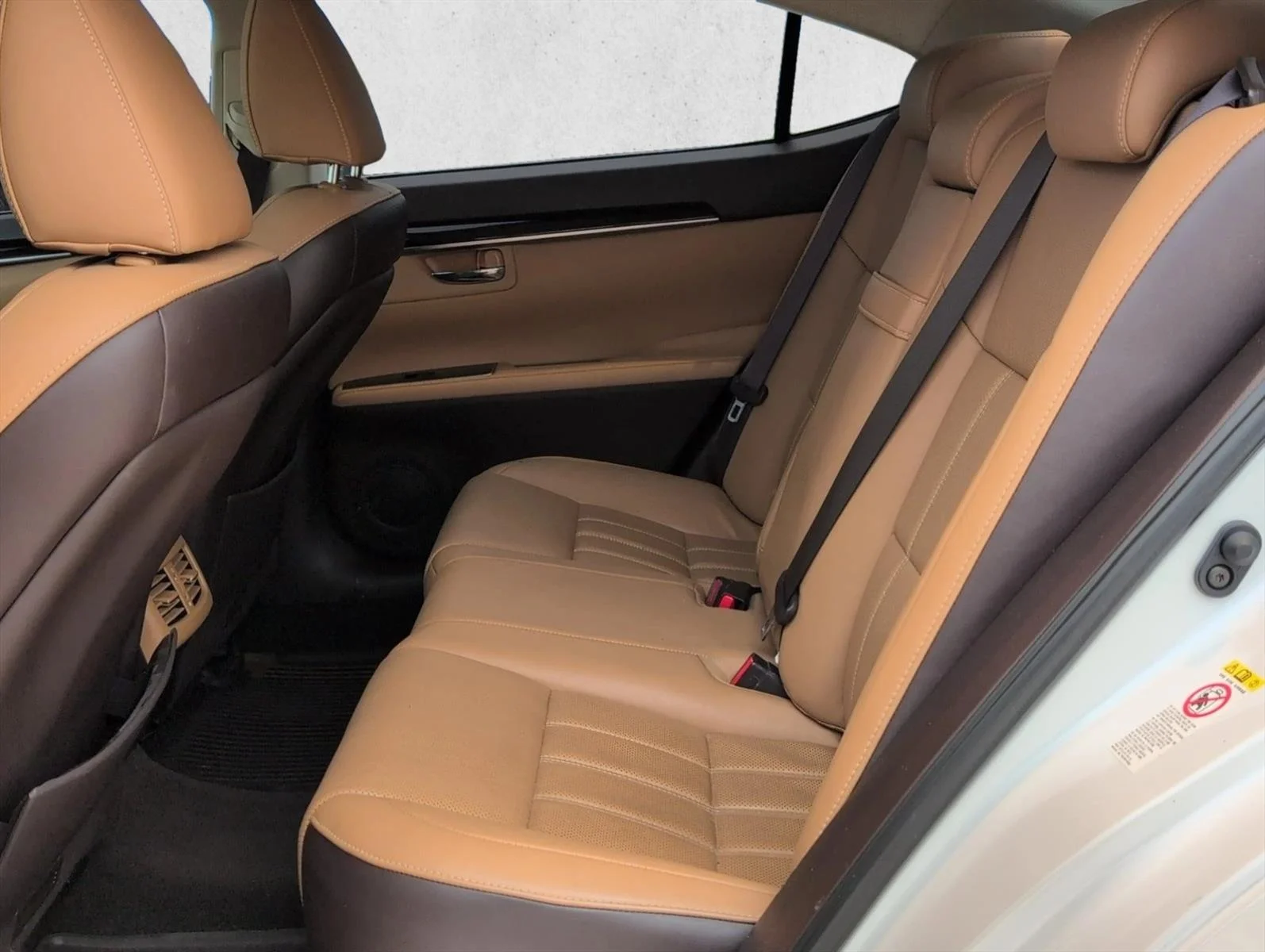 Used 2018 Eminent White Pearl Lexus ES 350 image 26