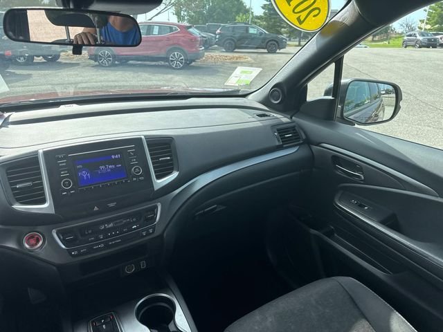 Used 2019  Honda Sport image 20
