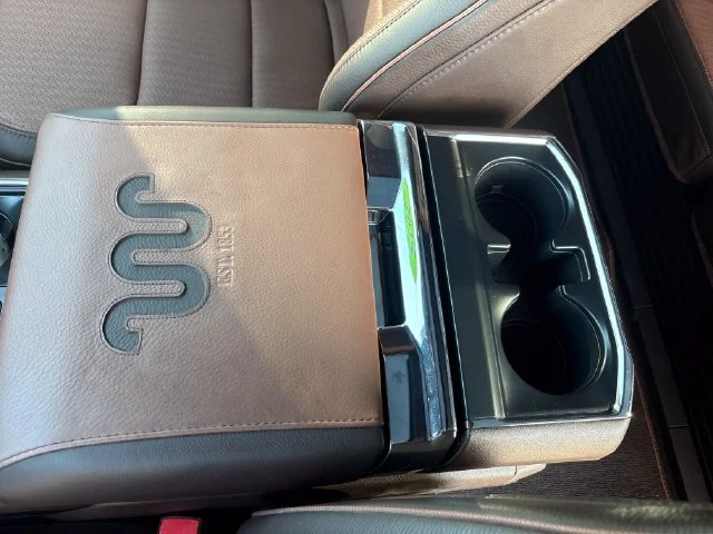 Used 2025  Ford King Ranch image 27