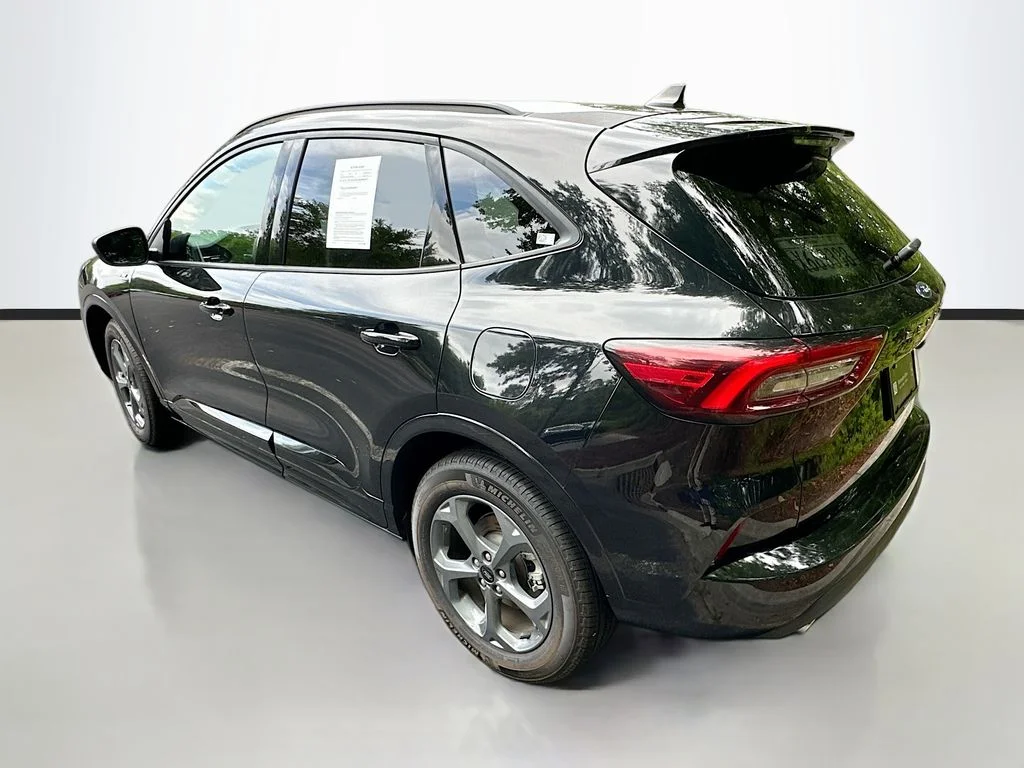Used 2023 Black Ford ST-Line image 7