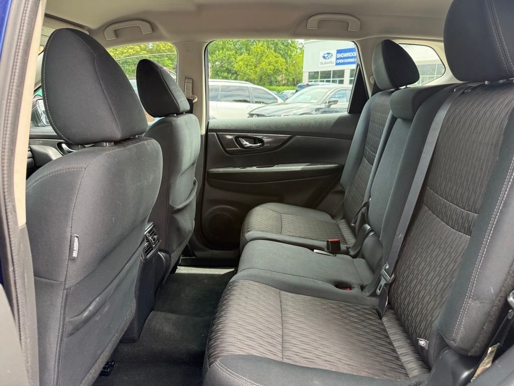 Used 2018 Blue Nissan S image 22