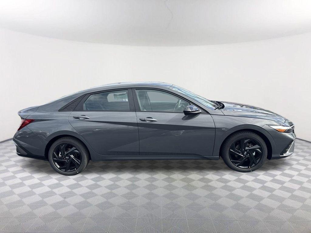New 2026 Gray Hyundai SEL Sport image 4