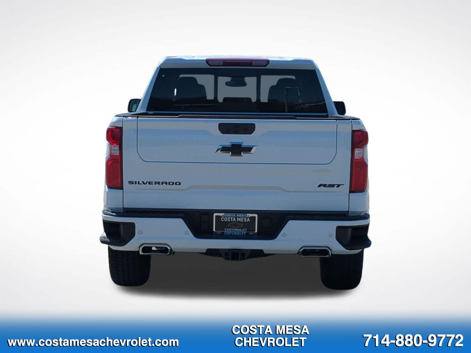 New 2026 Summit White Chevrolet RST image 6