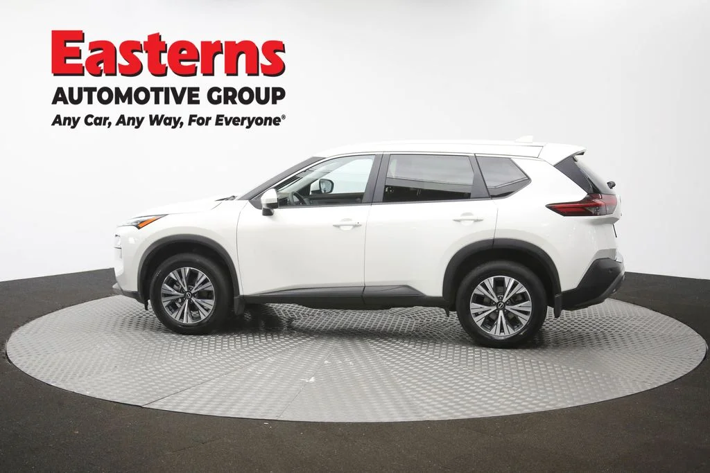 Used 2023 White Nissan SV image 60