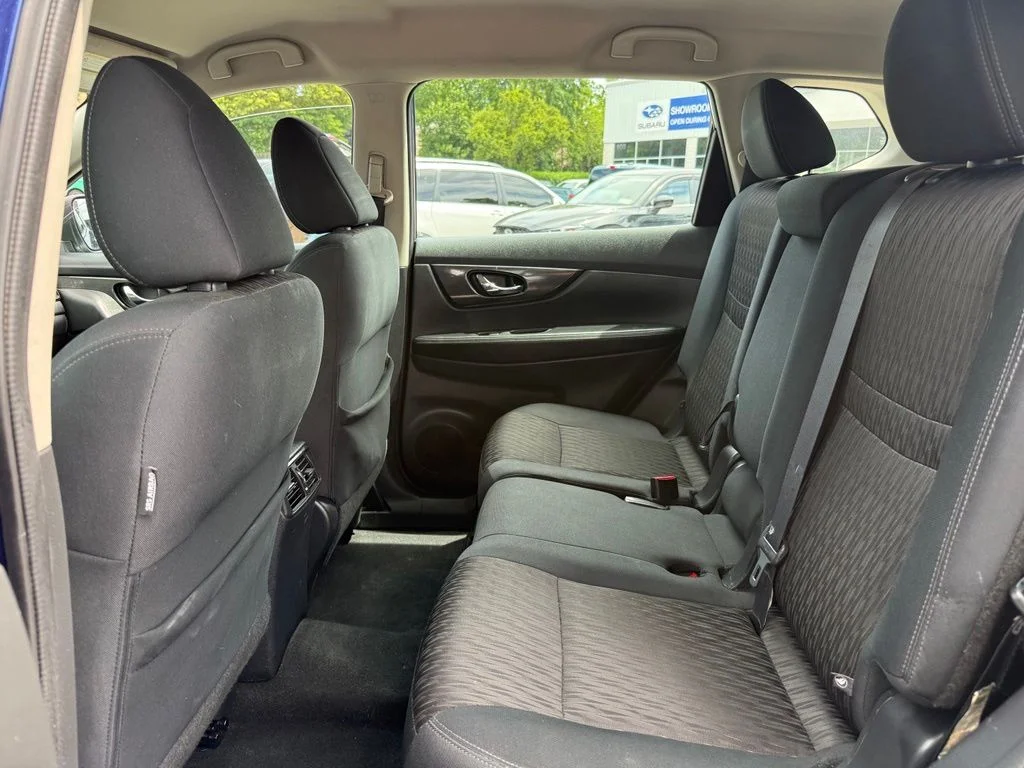 Used 2018 Blue Nissan S image 22
