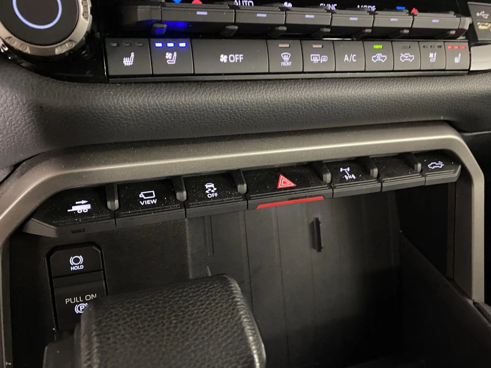 Used 2025 Terra Toyota Limited image 12