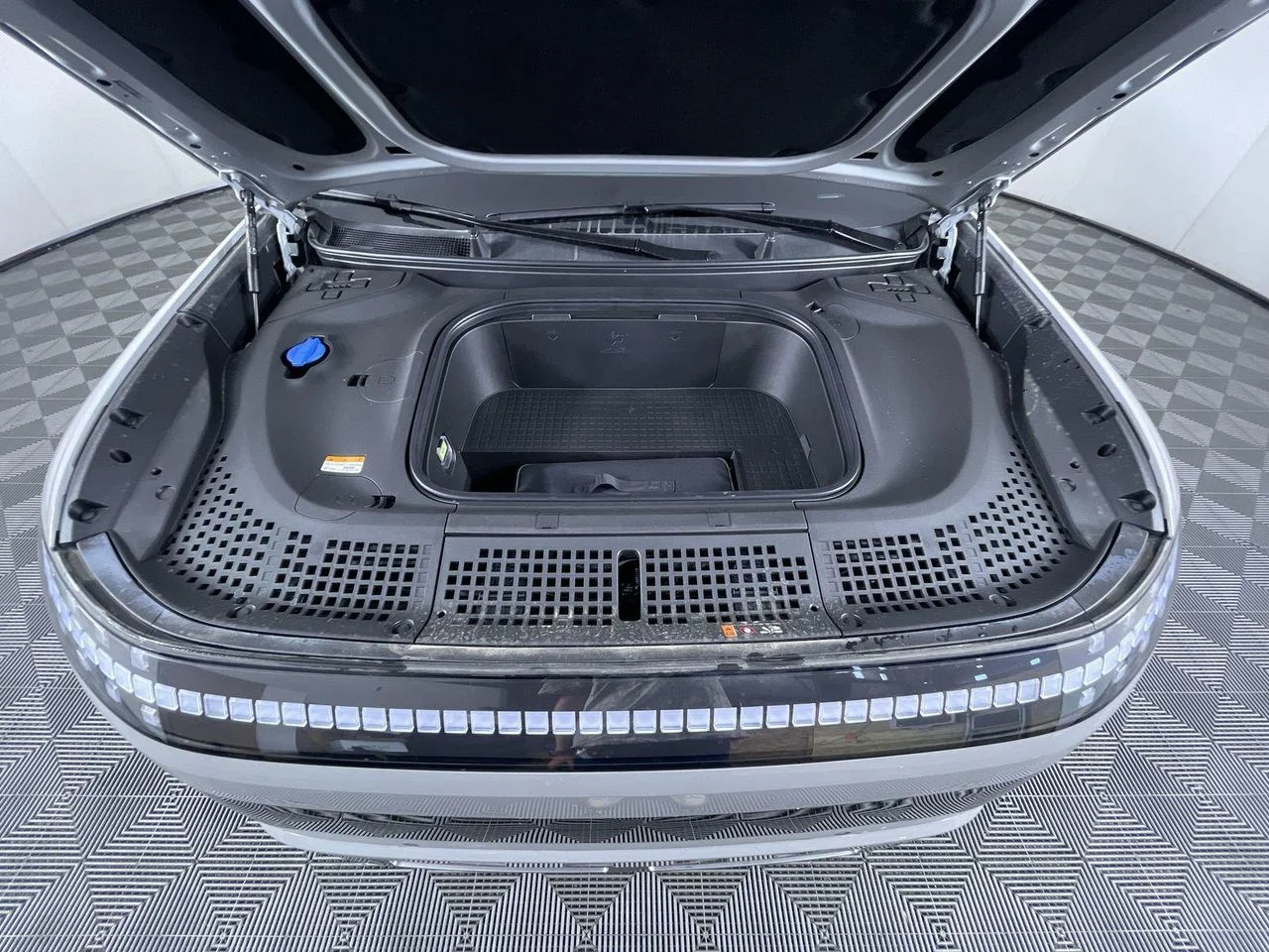 2026 Hyundai IONIQ 9 SE - Photo 11