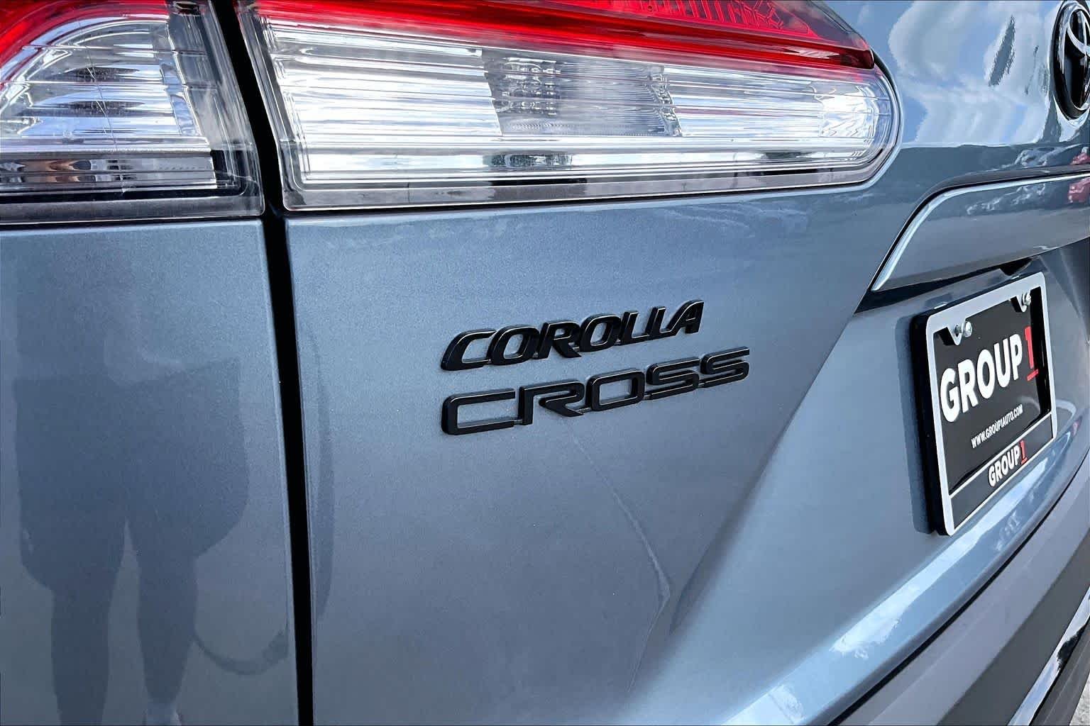 Used 2023 Celestite Toyota Hybrid SE image 29