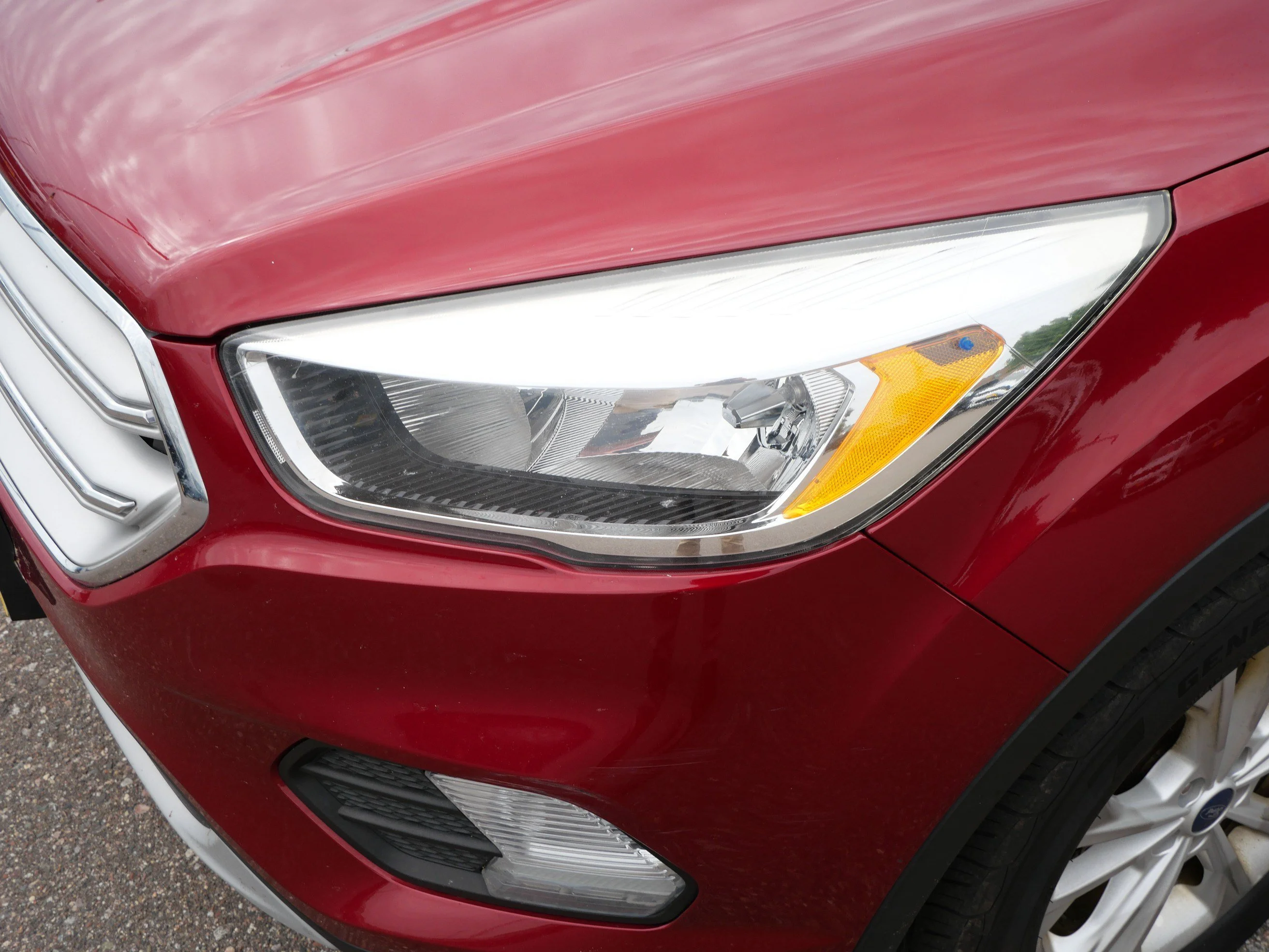 Used 2018 Ruby Red Metallic Tinted Clearcoat Ford SE image 15