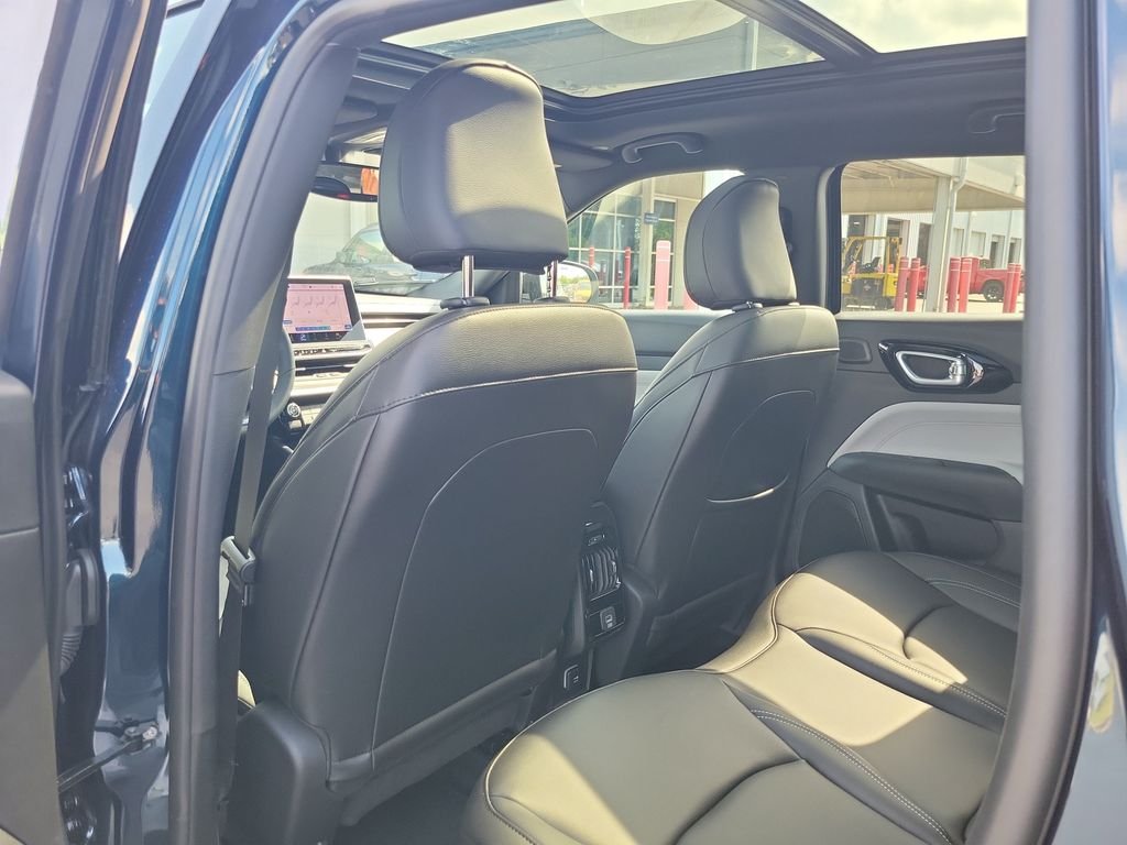 New 2026 Fathom Blue Pearl Coat Jeep Limited image 13
