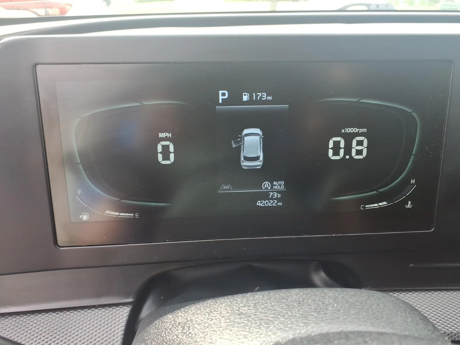 Used 2024 Snow White Pearl Kia LX image 24