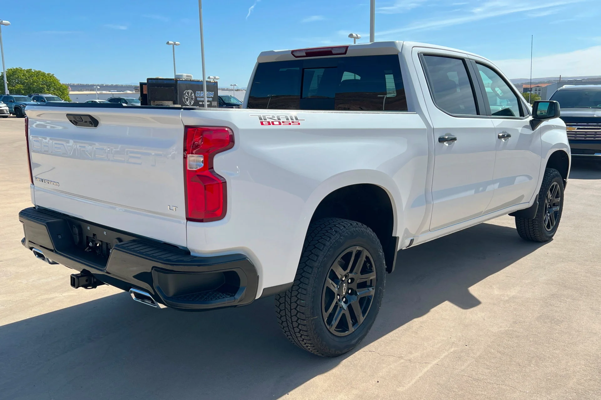 New 2026 Summit White Chevrolet LT Trail Boss image 5