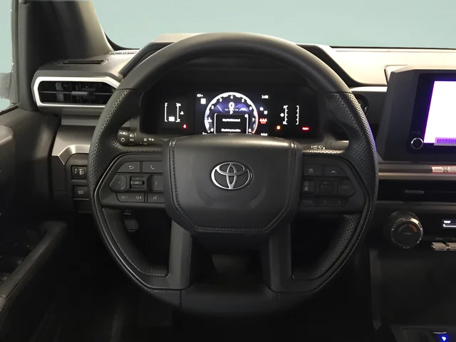 Used 2025 White Toyota SR5 image 18