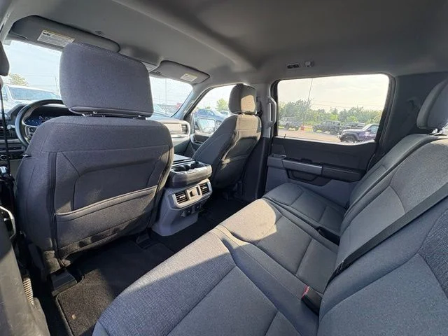 Used 2024 Gray Ford XLT image 25