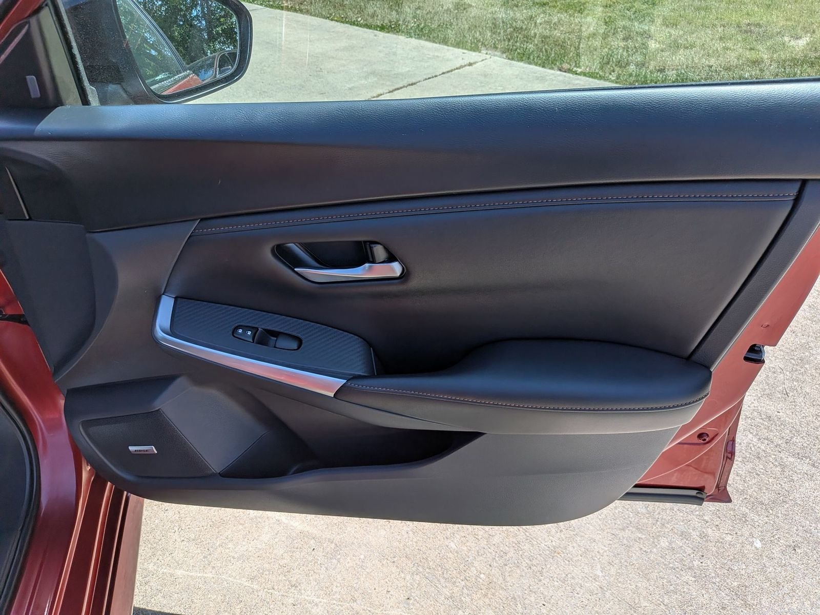 Used 2023 Scarlet Nissan SR image 32
