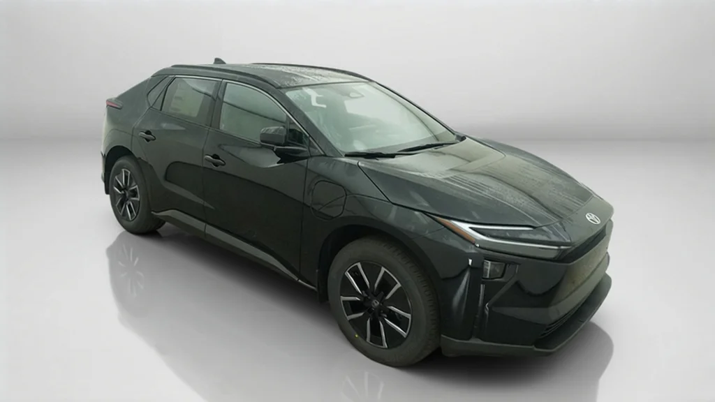 New 2027 Midnight Black Metallic Toyota XLE image 5