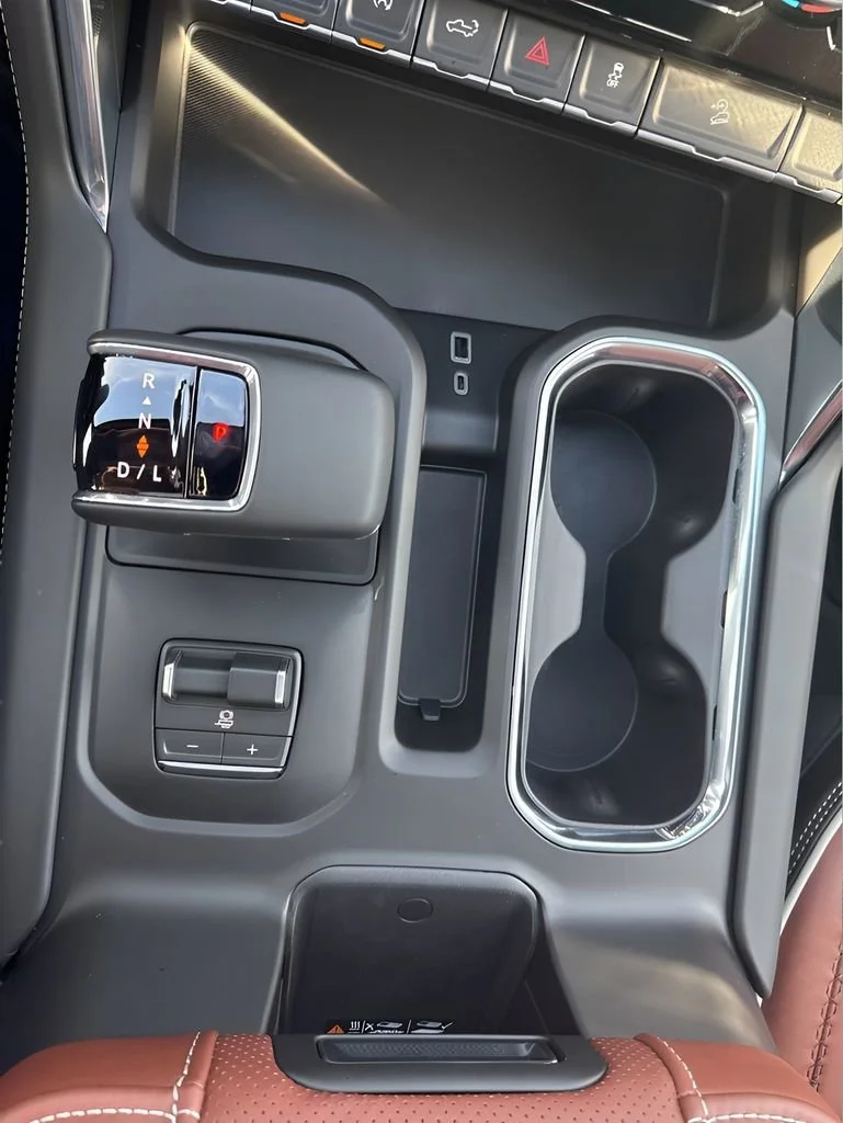 New 2026 Glacier White Tricoat GMC Denali Ultimate image 24