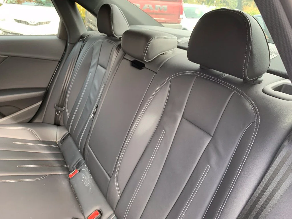 Used 2025 Glacier White Audi 45 S line Premium image 27