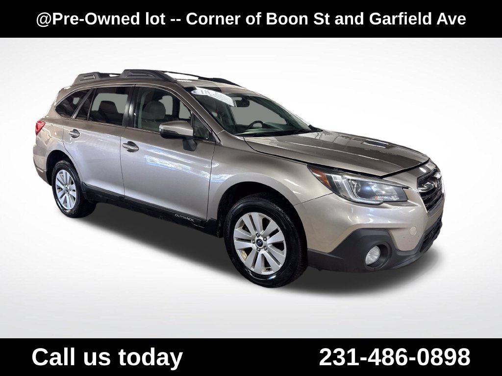 Used 2018 Gray Subaru 2.5i Premium image 7