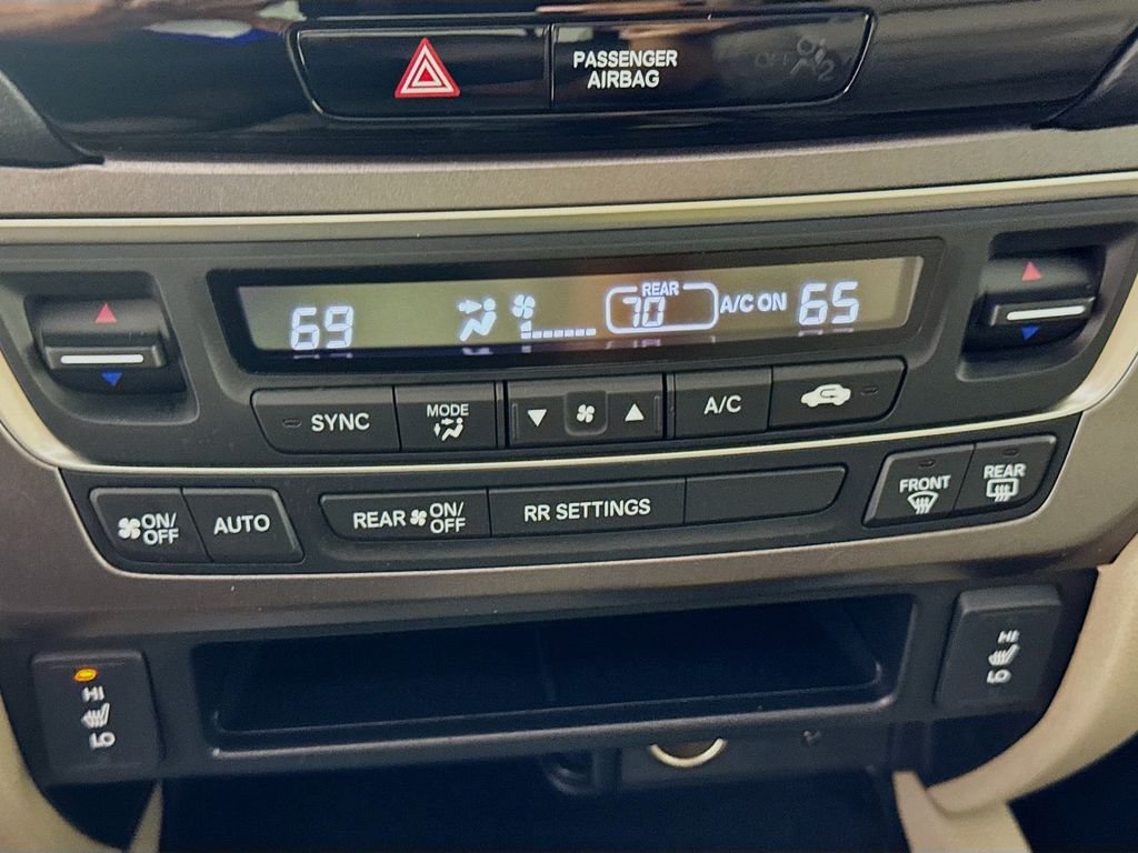 Used 2019 White Diamond Honda RTL-T image 19