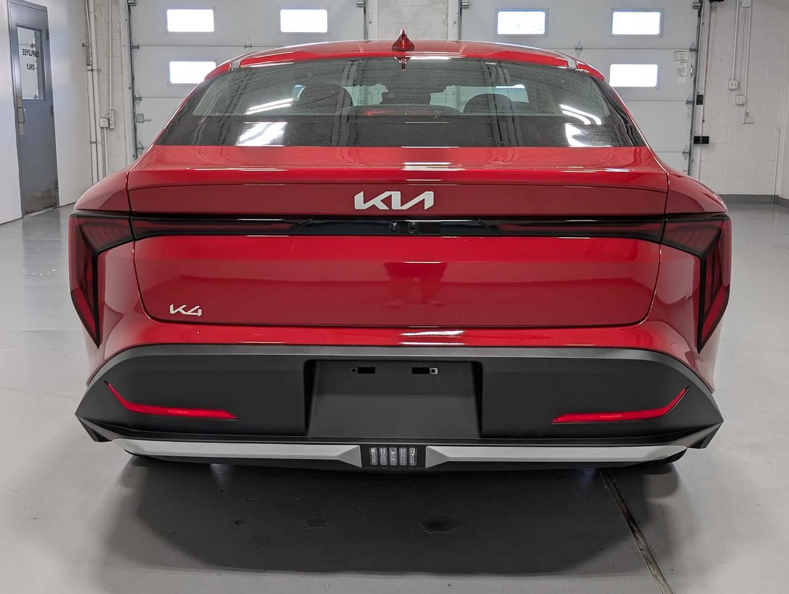 Used 2025 Currant Red Kia EX image 9