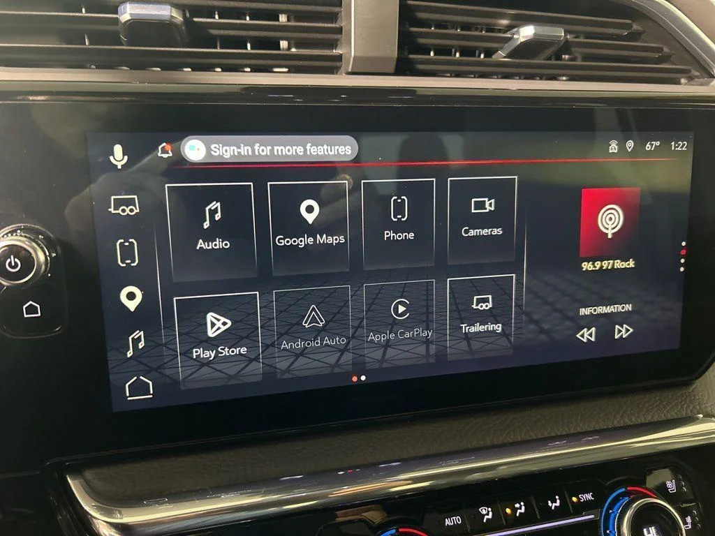 Used 2023 Titanium GMC Denali image 21