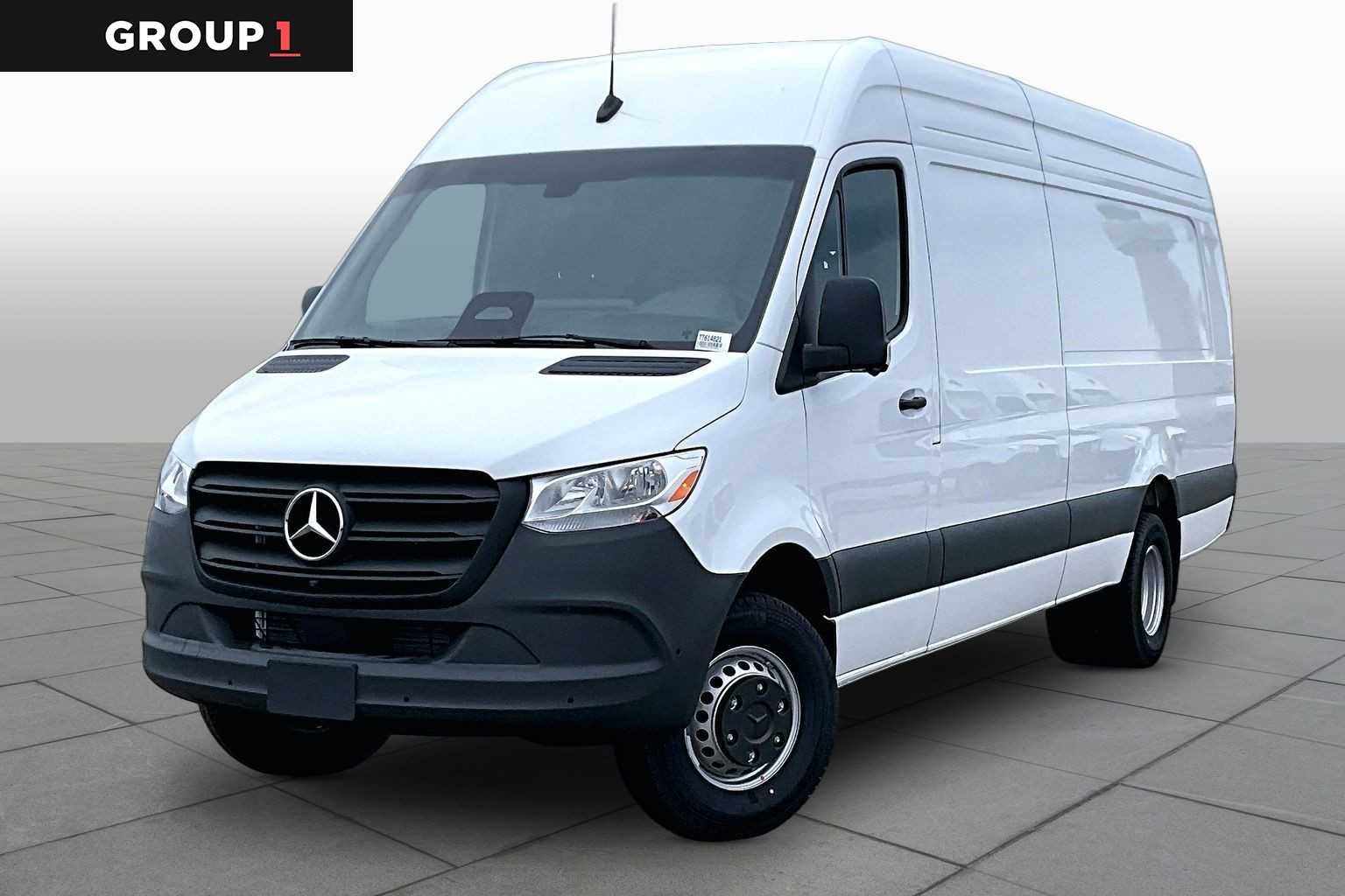 2026 Mercedes-Benz Sprinter 3500 170 Ext WB HO High Roof's photo