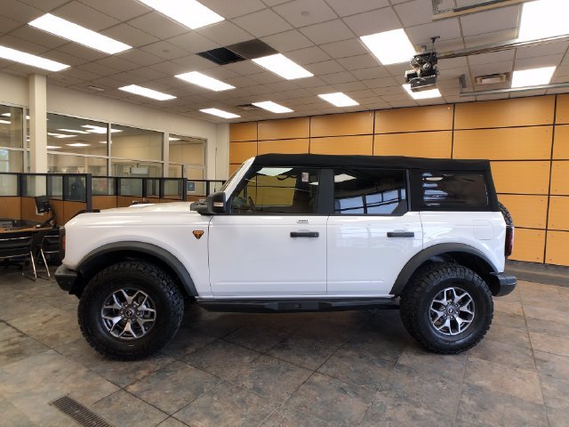Certified Used 2022 Oxford White Ford Badlands image 4