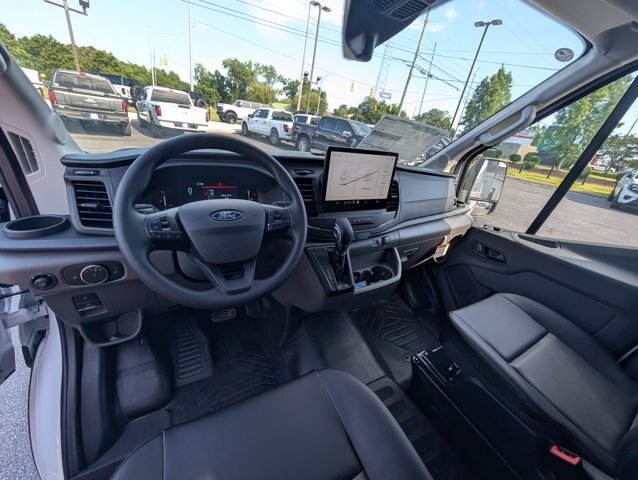 New 2026 Oxford White Ford Cargo Van image 15