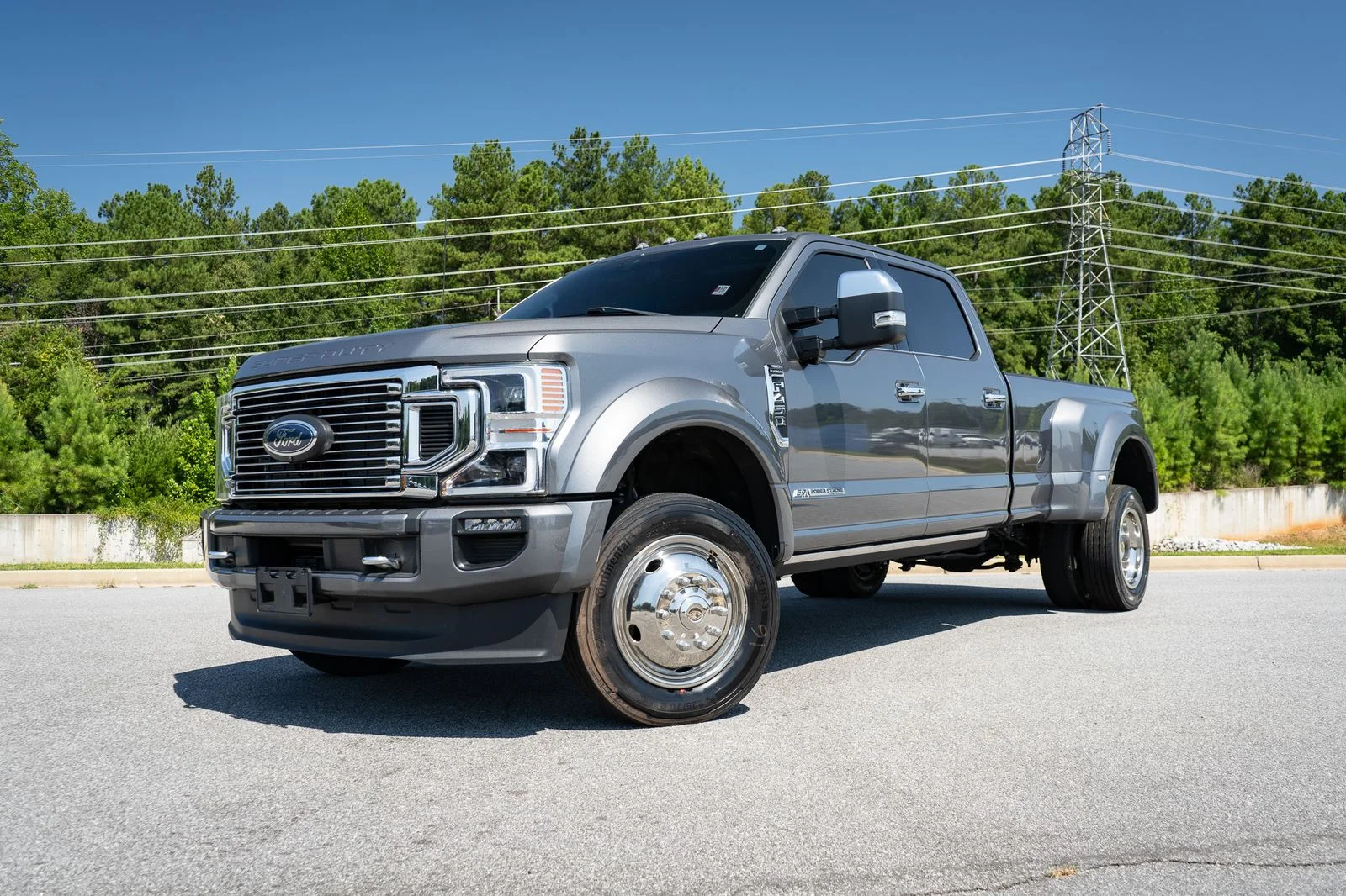 Used 2022 Gray Ford Platinum image 5