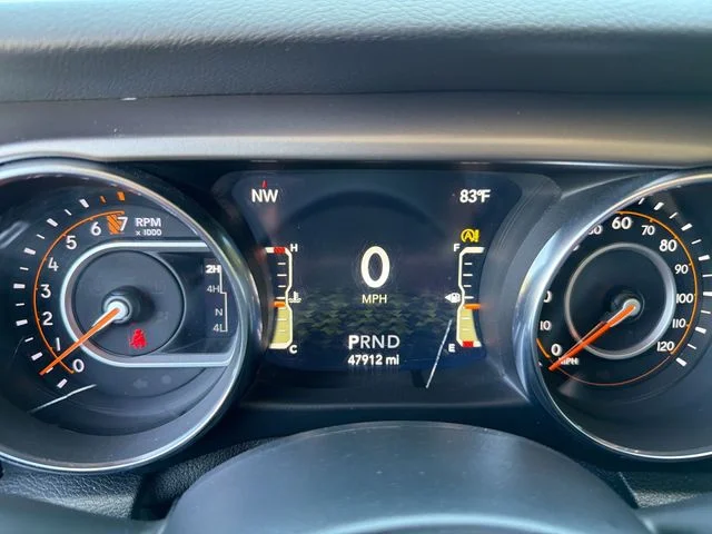 Used 2020 Gray Jeep Sport image 18