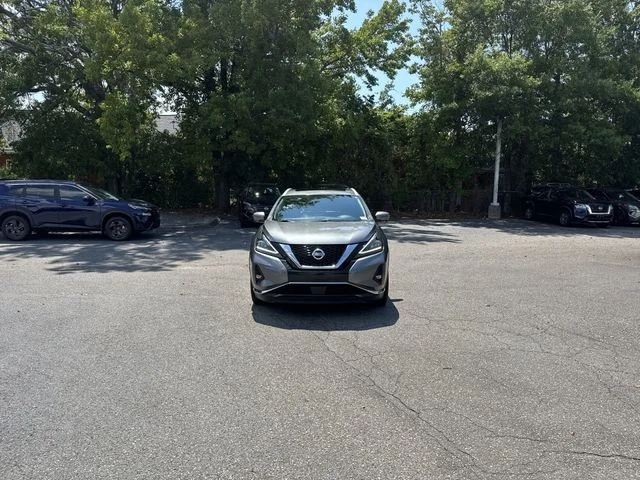 Used 2020 Gray Nissan Platinum image 2