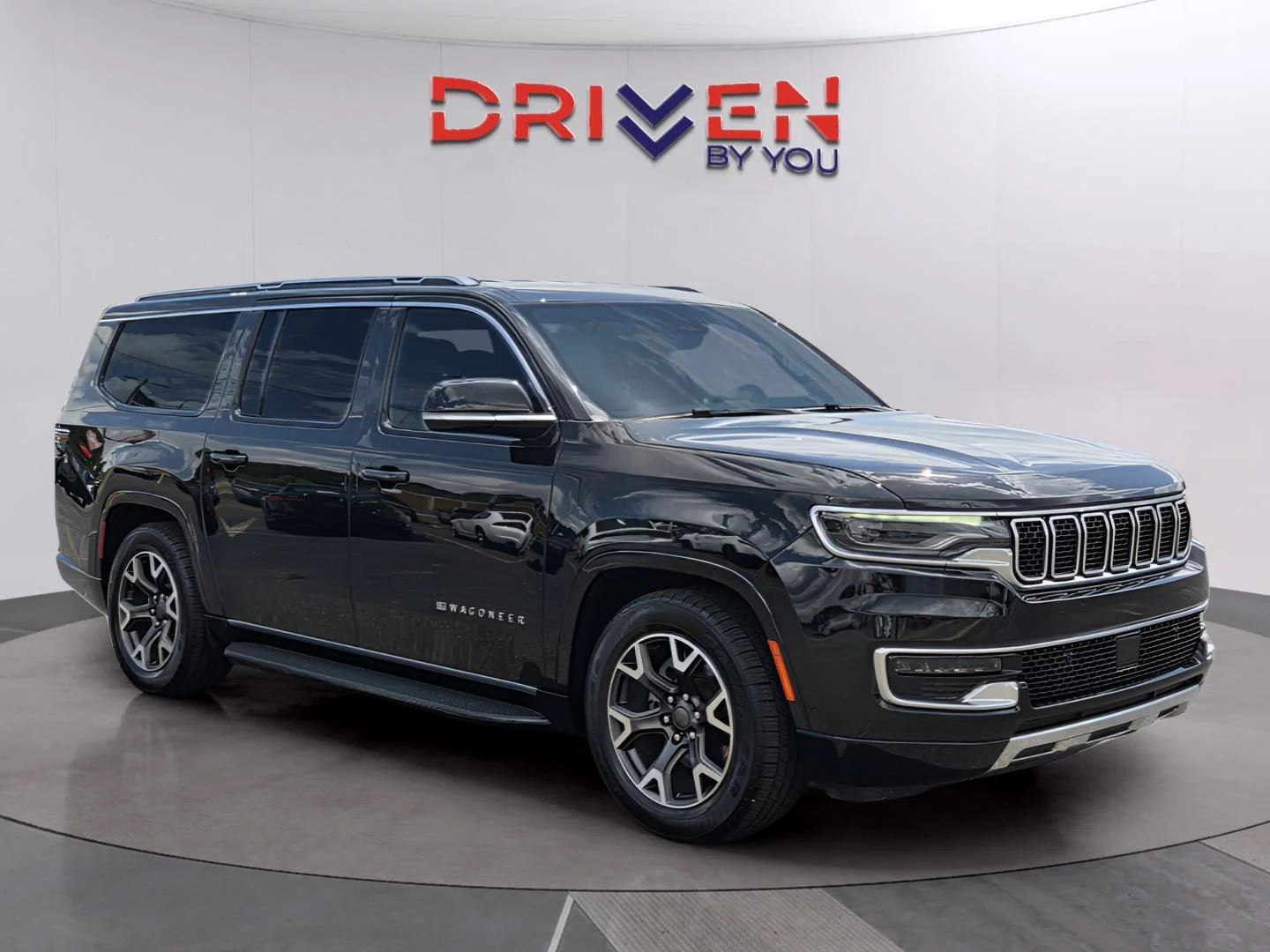Used 2024 Diamond Black Crystal Pearlcoat Jeep Series III image 7