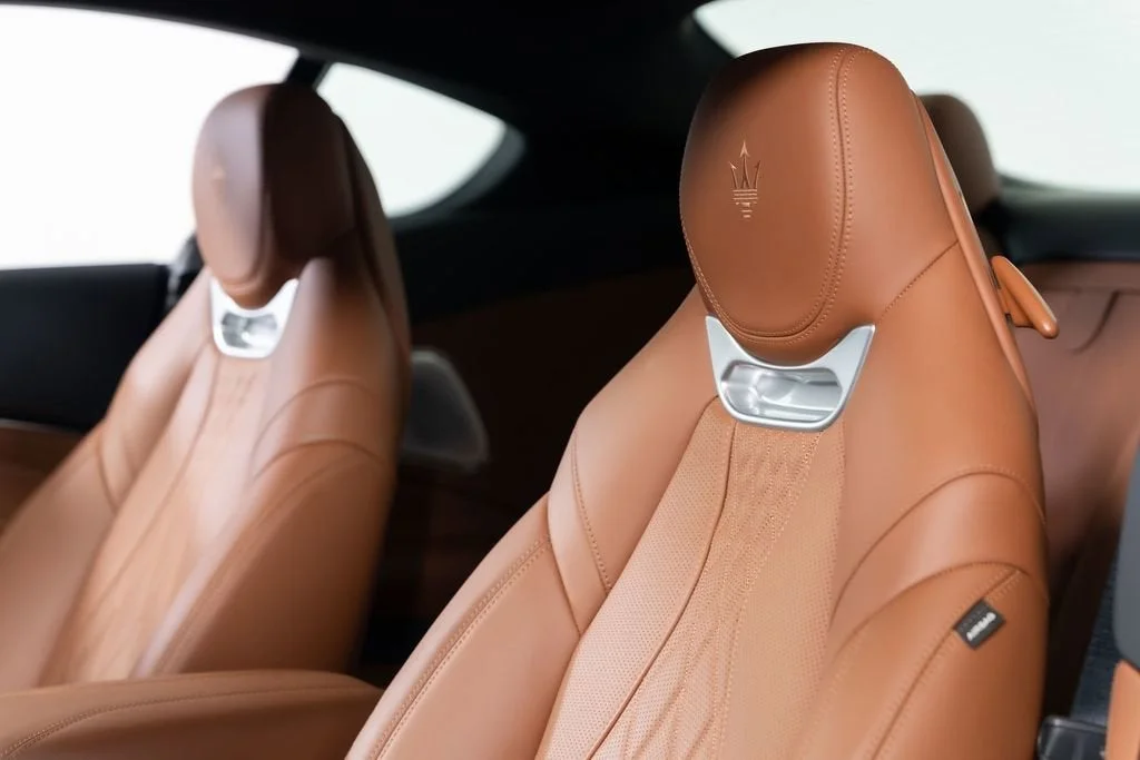 Used 2025 Nero Assoluto Metallic Maserati Granturismo image 37