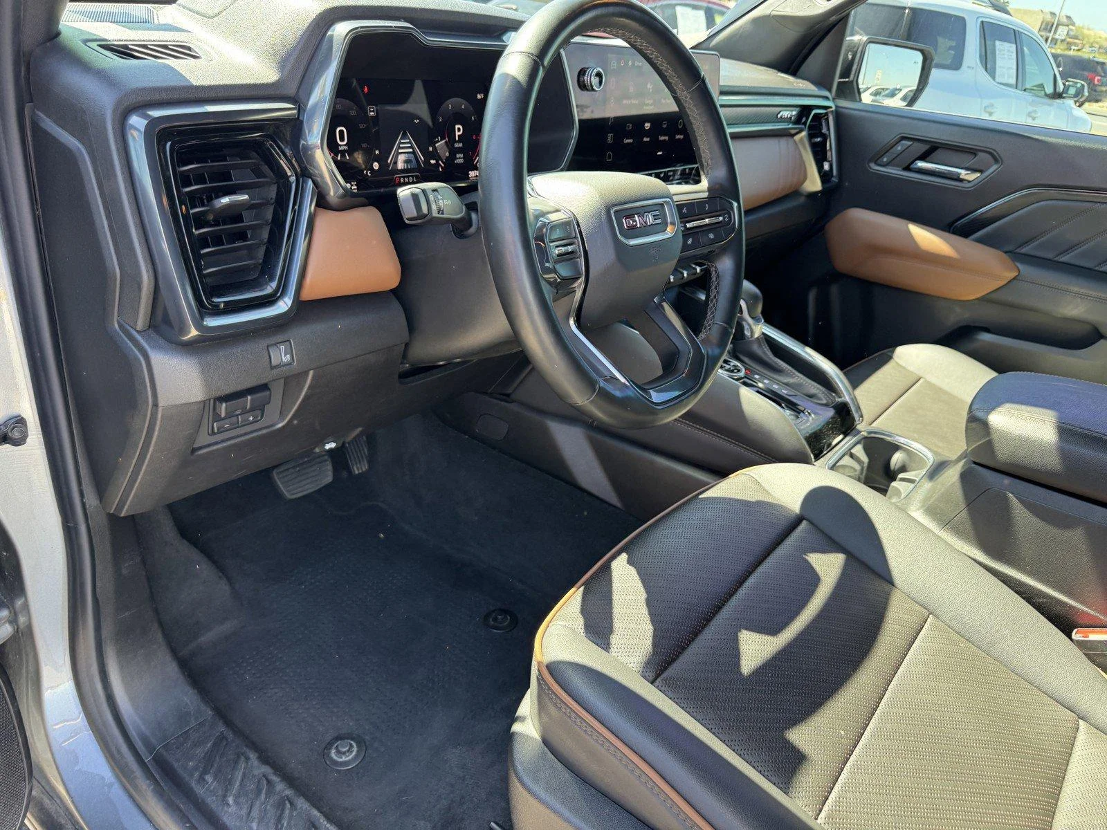 Used 2024 Sterling Metallic GMC AT4 image 16