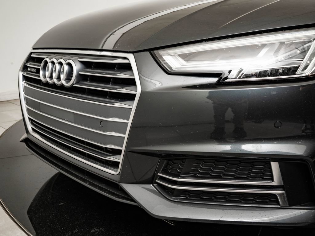 Used 2018 Manhattan Gray Metallic Audi 2.0T Premium Plus image 3