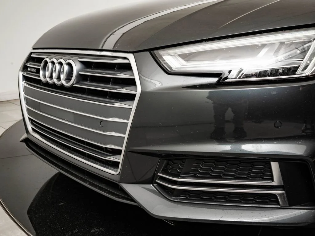 Used 2018 Manhattan Gray Metallic Audi 2.0T Premium Plus image 3
