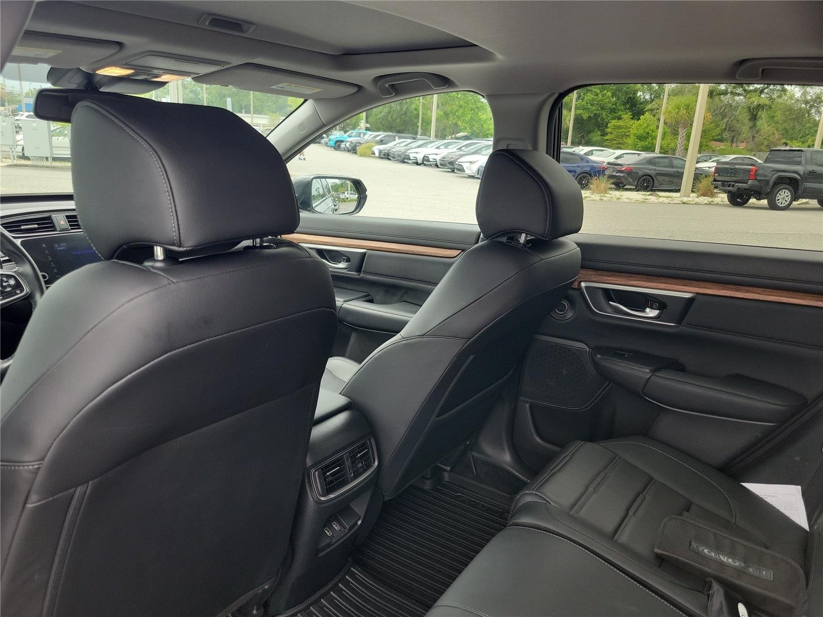 Used 2022 Crystal Black Pearl Honda Touring image 14