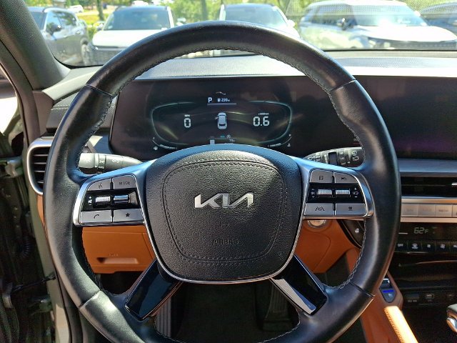 Used 2024 Green Kia EX X-Line image 24