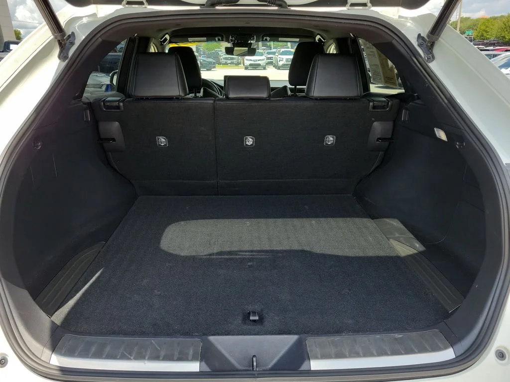 Used 2021 White Toyota XLE image 8