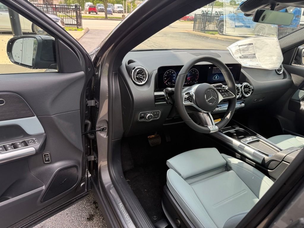 New 2026 Mountain Grey Metallic Mercedes-Benz GLA 250 image 11
