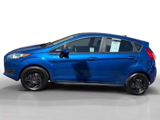 Used 2019 Lightning Blue Metallic Ford SE image 2