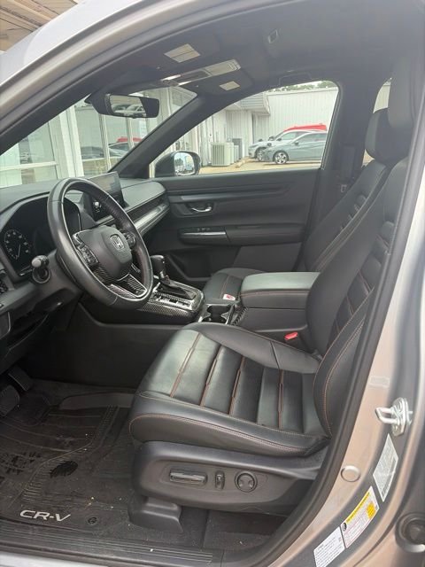 Used 2024 Lunar Silver Metallic Honda Sport-L image 6