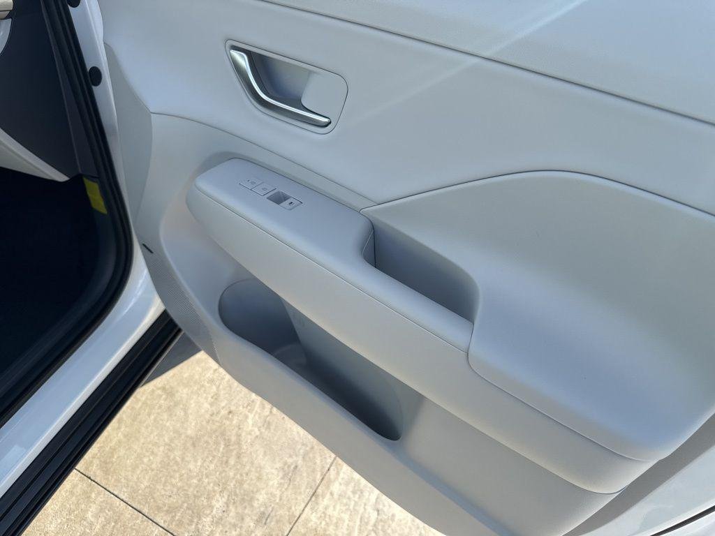 New 2026 White Hyundai Limited AWD image 37