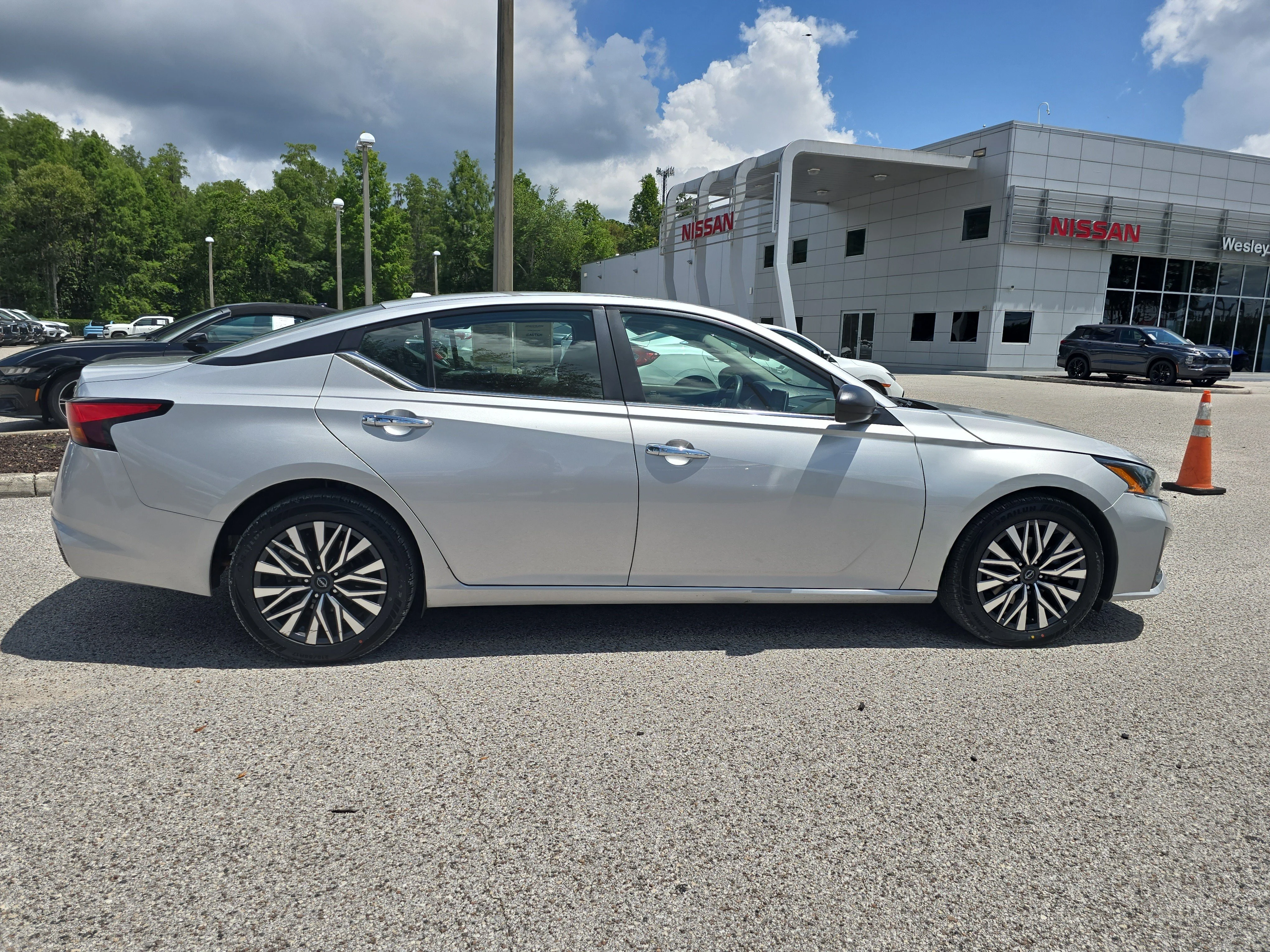 Certified Used 2024 Brilliant Silver Metallic Nissan 2.5 SV image 9