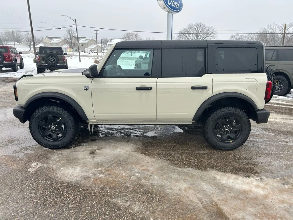 New 2025 Desert Sand Ford Big Bend® image 4